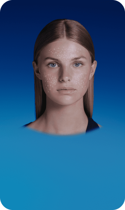 Kopf einer Frau mit grafischen weißen Punkten im Gesicht