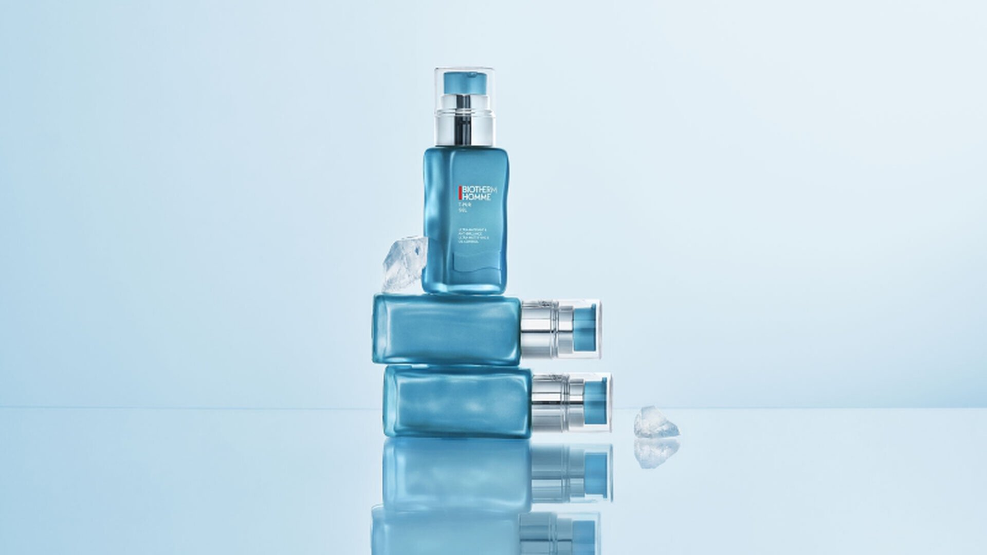 Altersakne bei Mannern: Herrengesicht mit reiner Haut