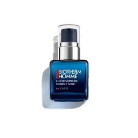 Ein blauer Kosmetikflakon mit Spender. Text: "BIOTHERM HOMME FORCE SUPREME BOOST SHOT."