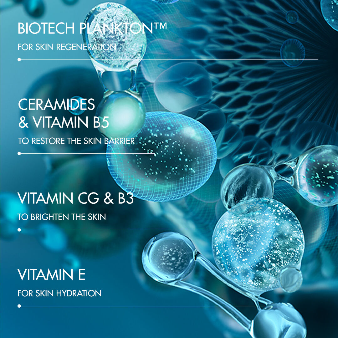 Weiße Textuberschrift: "BIOTECH in Bayern". Nahaufnahme von blauen Zellen in einem wissenschaftlichen Kontext.
