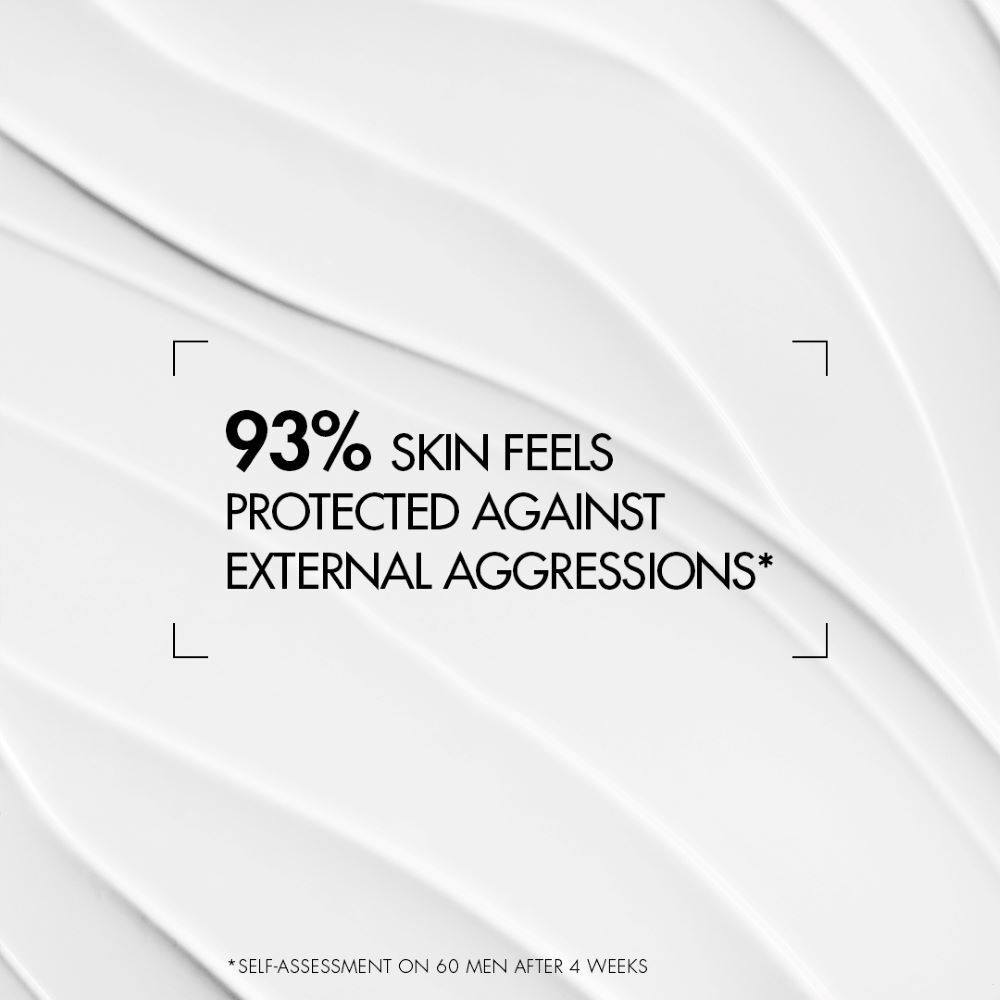 93% skin feels protected against external aggressions* \*self-assessment on 60 Caucasian women.