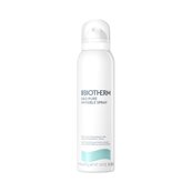 Weiße Flasche mit Aufschrift „Biotherm Eau Pure Invisible Spray“ auf weißem Hintergrund.